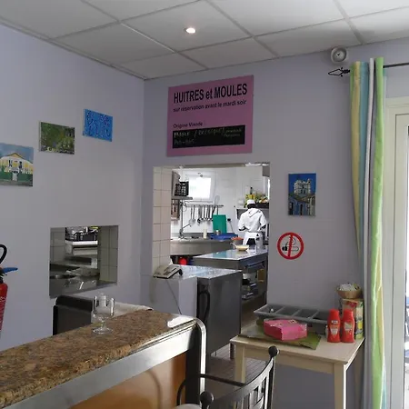 Arcadius Le Petit Hotel Hotel 2*