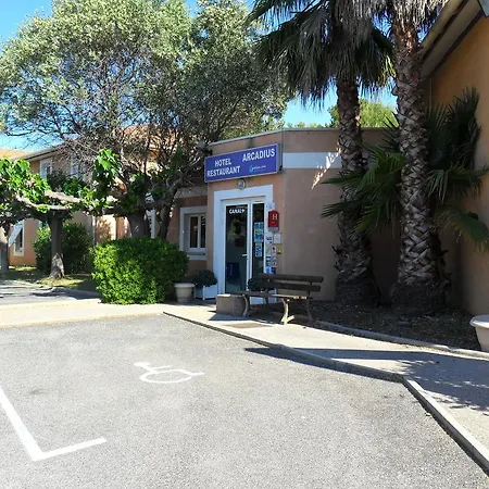 Arcadius Le Petit Hotel Hotel 2*