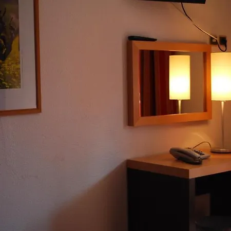 Arcadius Le Petit Hotel Hotel 2*