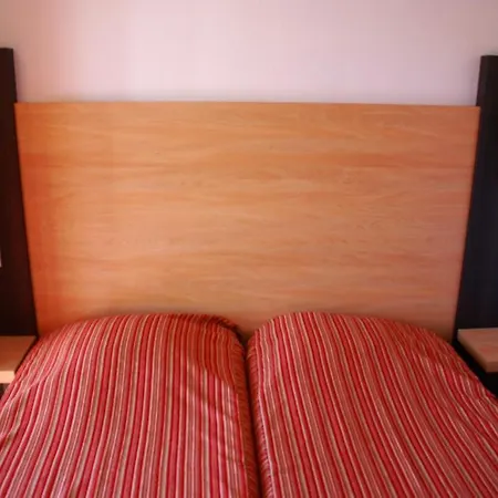 Hotel Arcadius Le Petit Hotel 2*